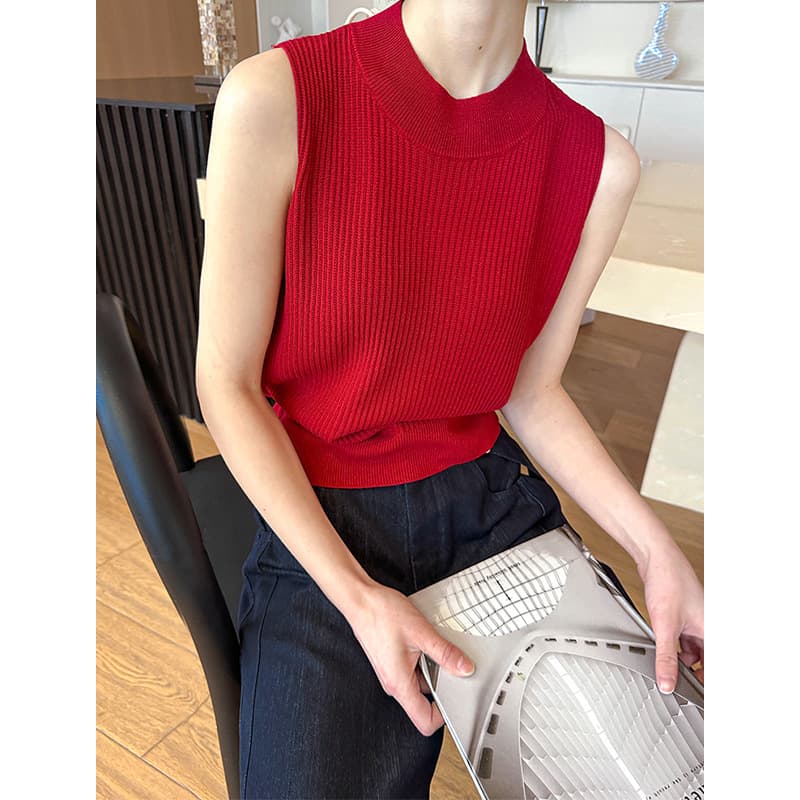 赤コーデ 赤コーデ リブ編みハイネックノースリーブニット