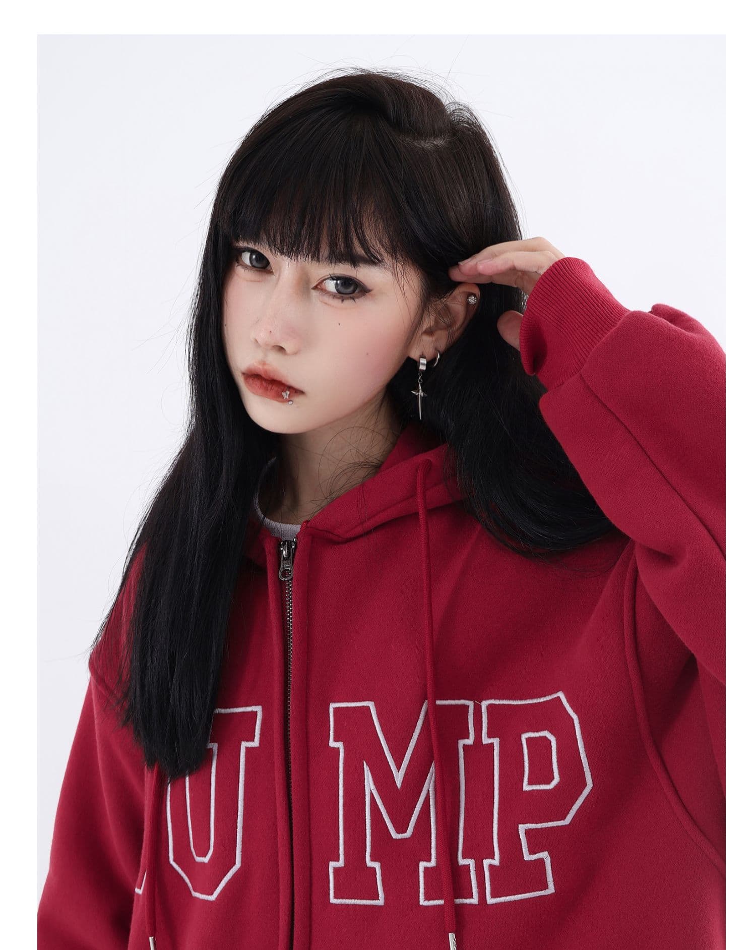 赤コーデ 赤コーデ ゆったり学院風ジップパーカー