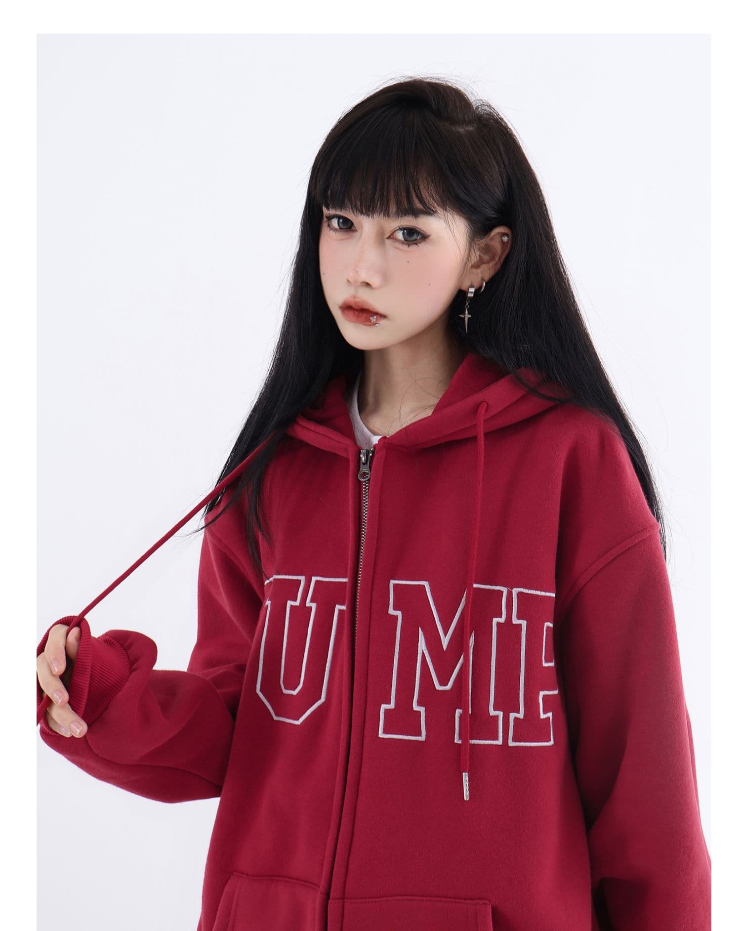 赤コーデ 赤コーデ ゆったり学院風ジップパーカー