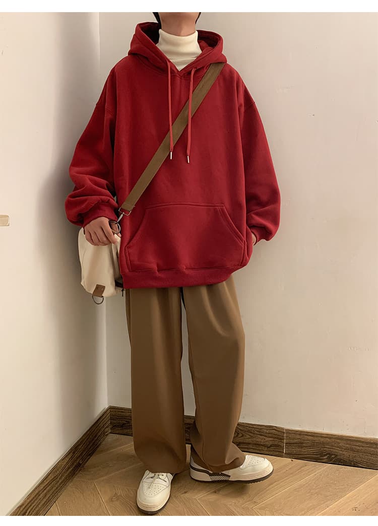 赤コーデ ゆったりシルエットパーカー